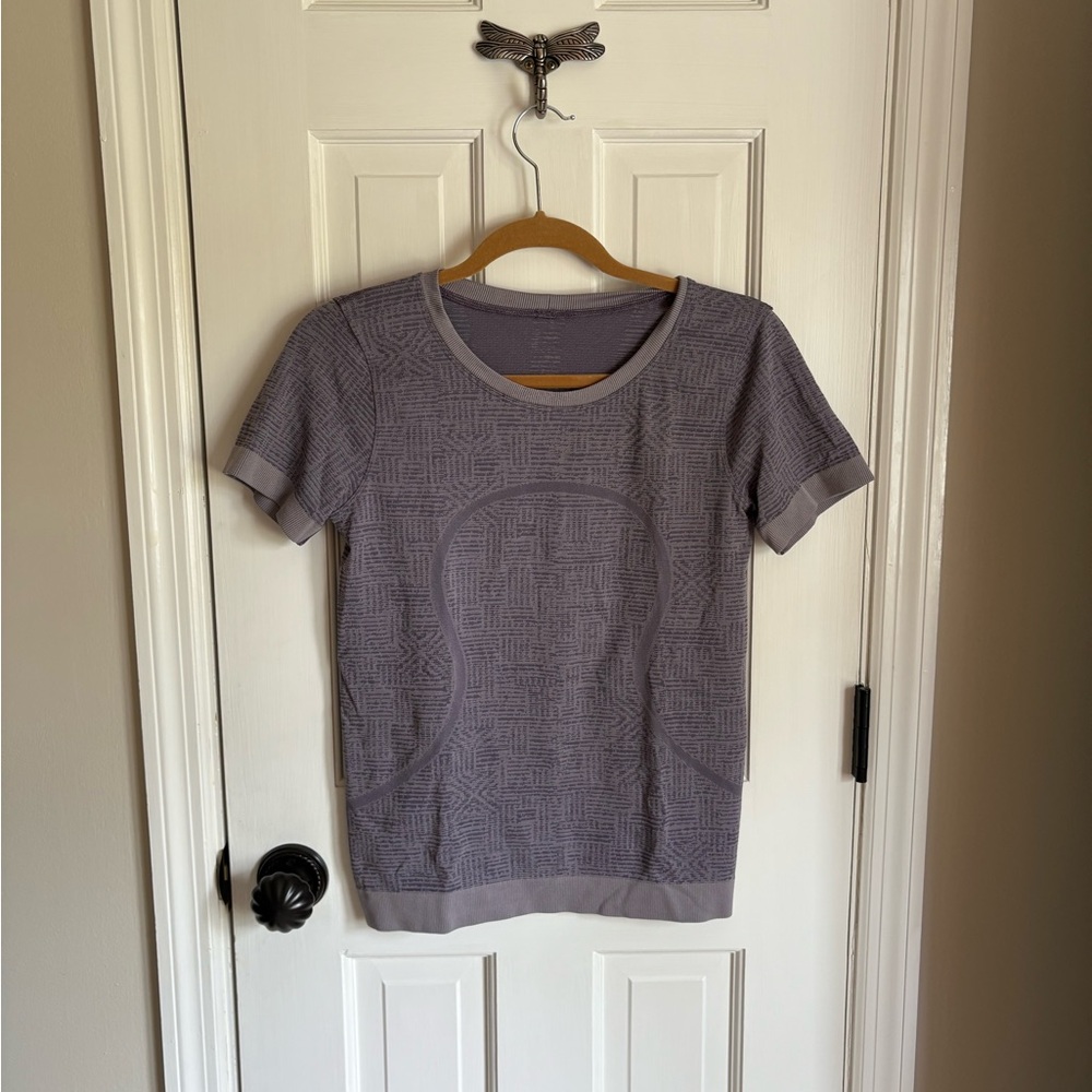 Lululemon tee